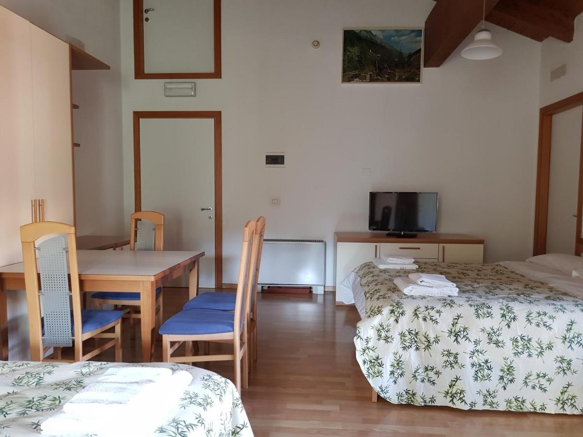 Hotel Oasi Múggia Dış mekan fotoğraf
