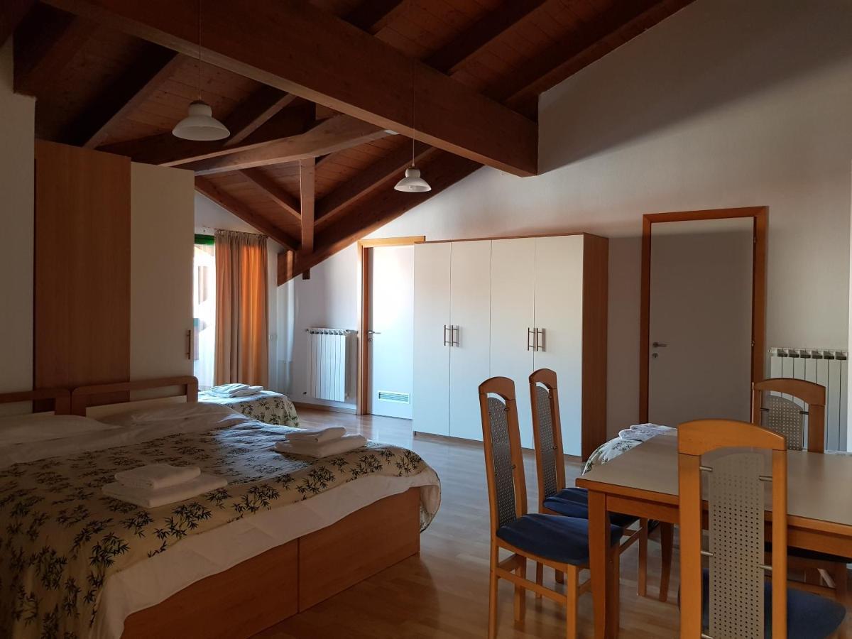 Hotel Oasi Múggia Dış mekan fotoğraf